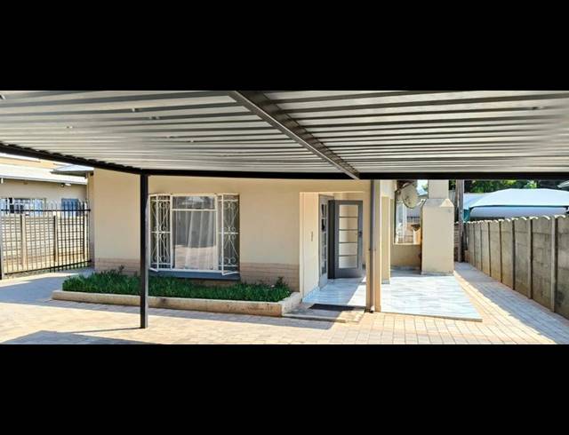 3 BEDROOM APARTMENT FOR SALE IN PRETORIA GARDENS